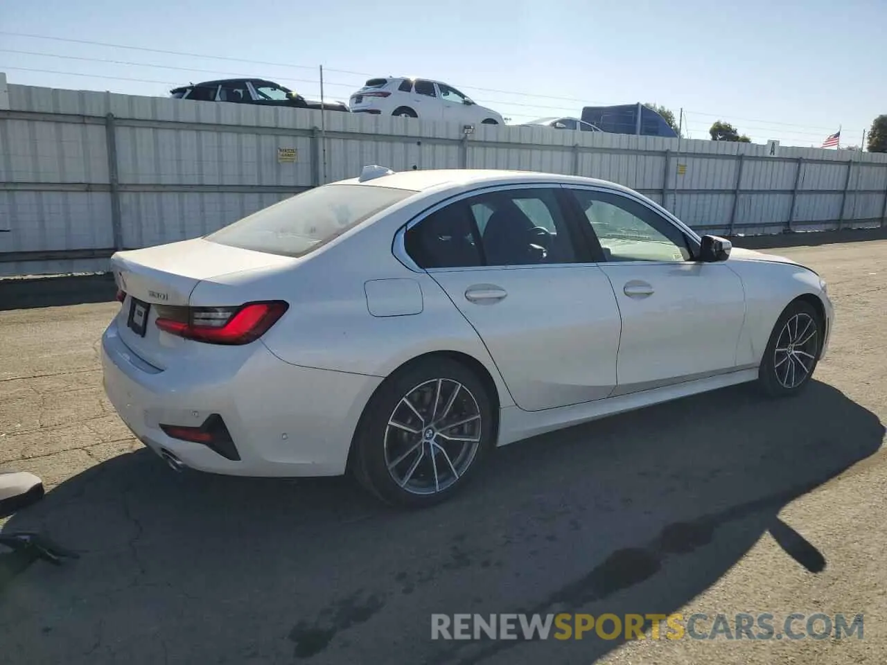 3 Photograph of a damaged car 3MW5R1J03L8B27669 BMW 3 SERIES 2020
