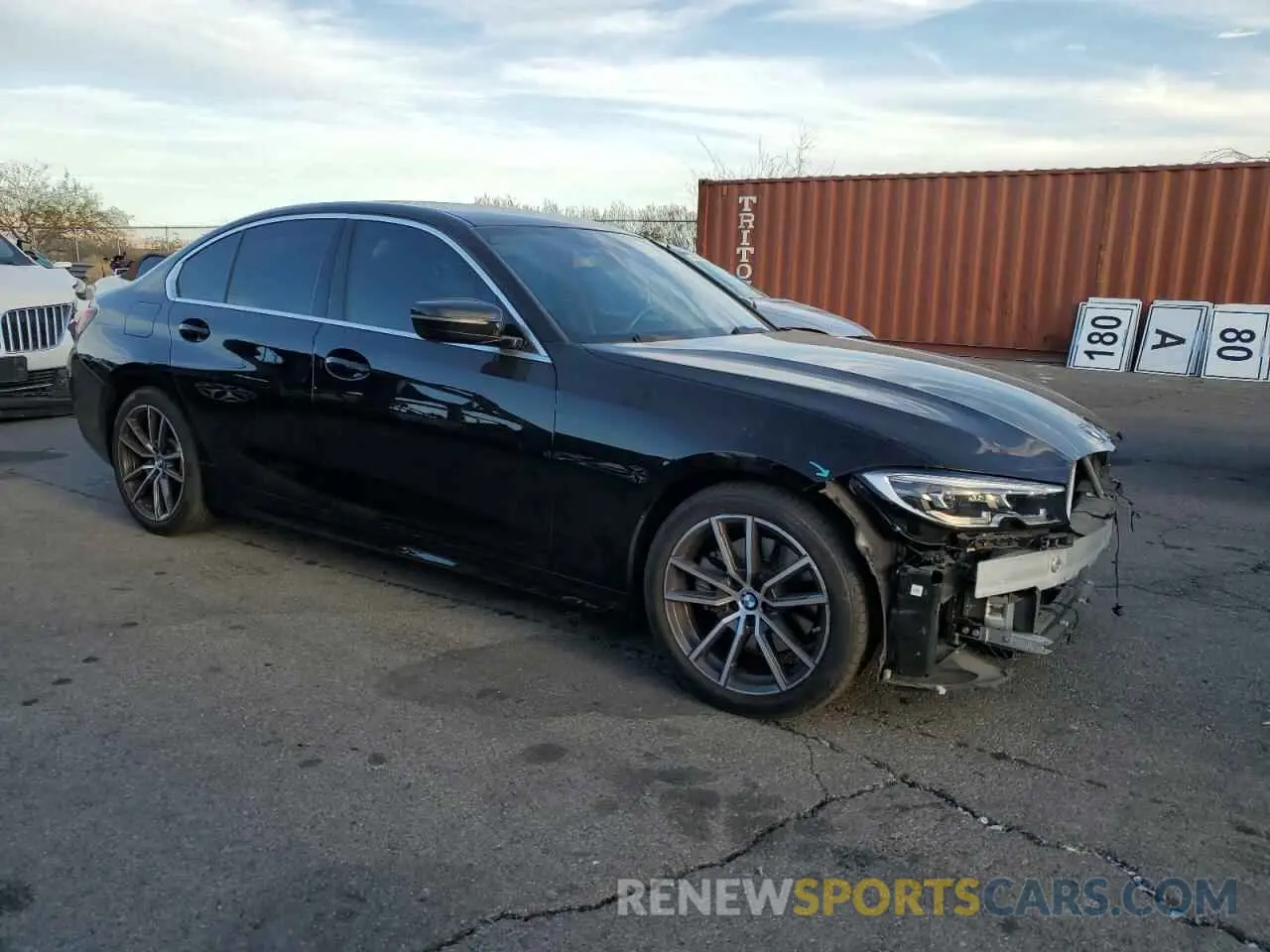 4 Photograph of a damaged car 3MW5R1J03L8B36517 BMW 3 SERIES 2020