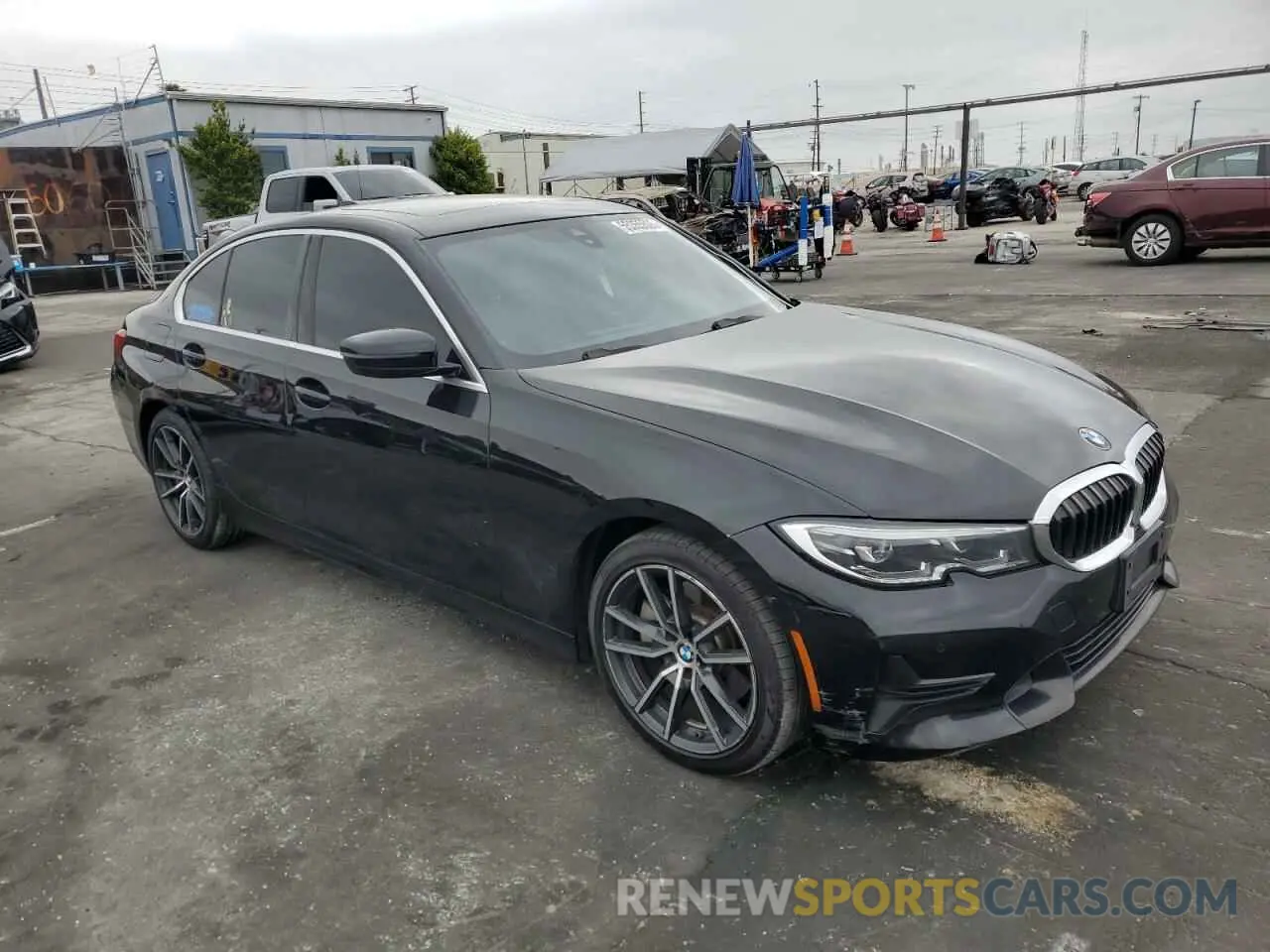 4 Photograph of a damaged car 3MW5R1J04L8B11688 BMW 3 SERIES 2020