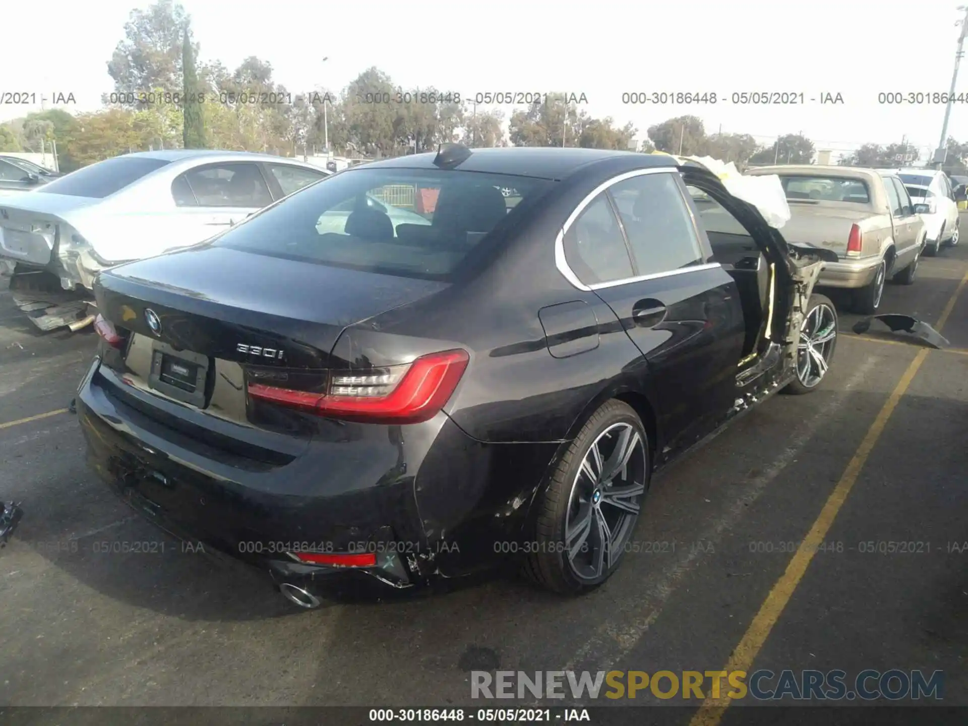 4 Photograph of a damaged car 3MW5R1J04L8B20133 BMW 3 SERIES 2020