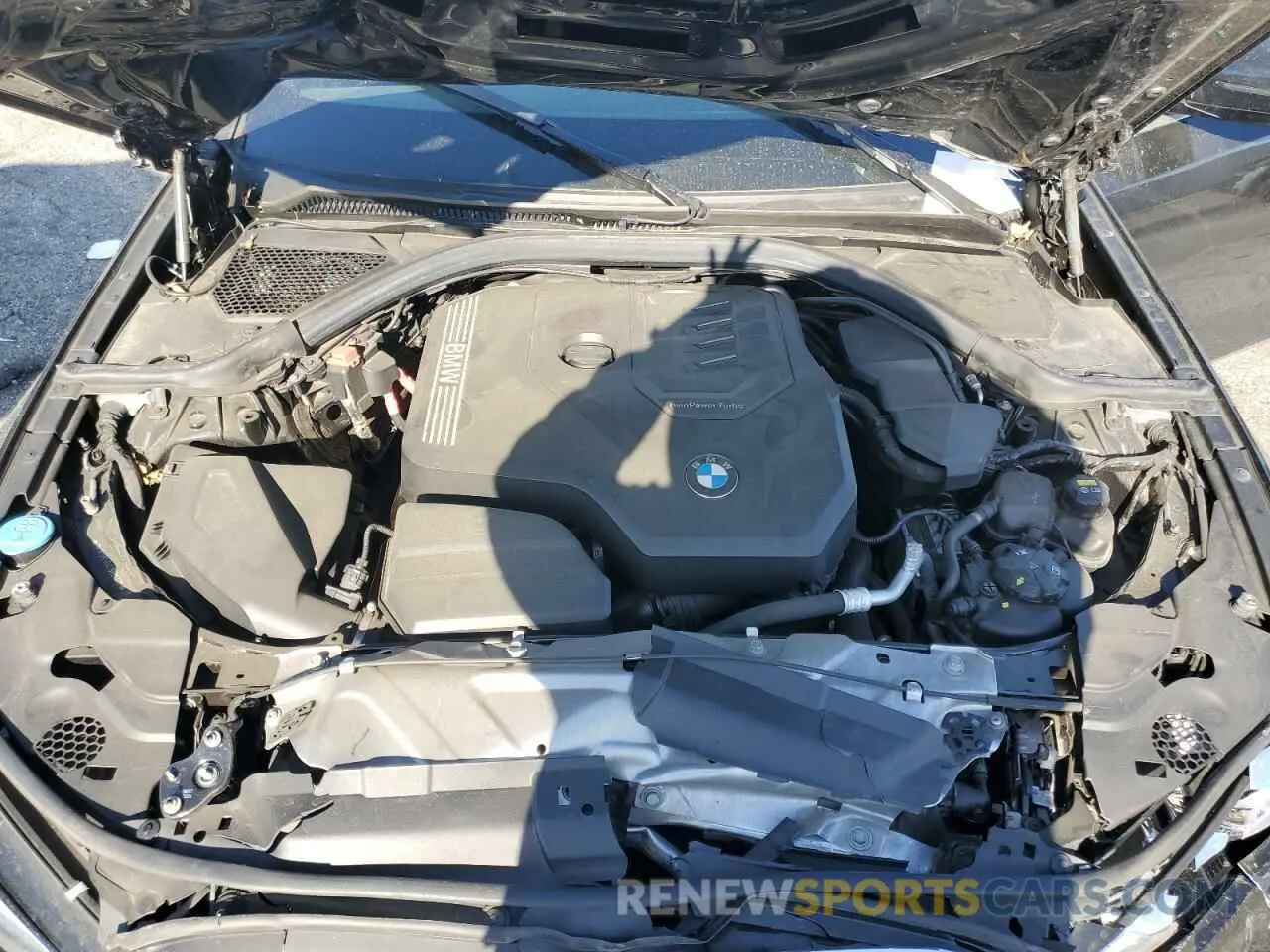 13 Photograph of a damaged car 3MW5R1J04L8B26370 BMW 3 SERIES 2020