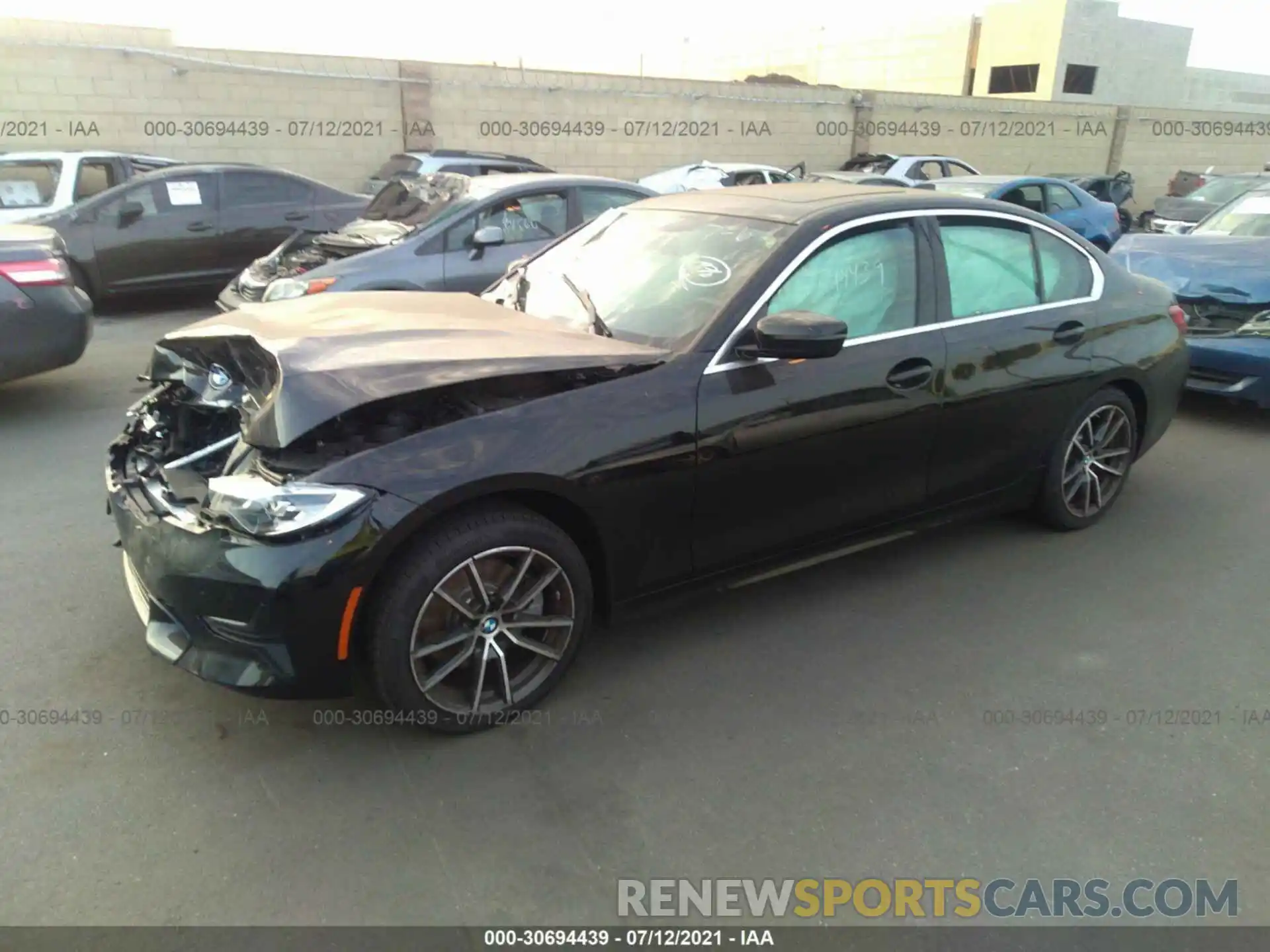 2 Photograph of a damaged car 3MW5R1J04L8B32198 BMW 3 SERIES 2020