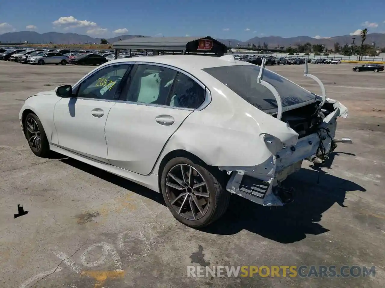 3 Photograph of a damaged car 3MW5R1J04L8B46487 BMW 3 SERIES 2020