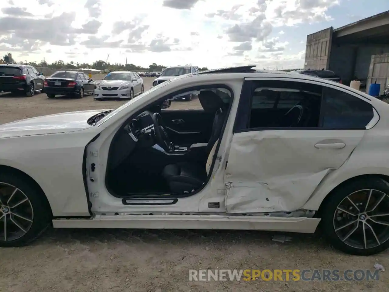 9 Photograph of a damaged car 3MW5R1J05L8B05883 BMW 3 SERIES 2020