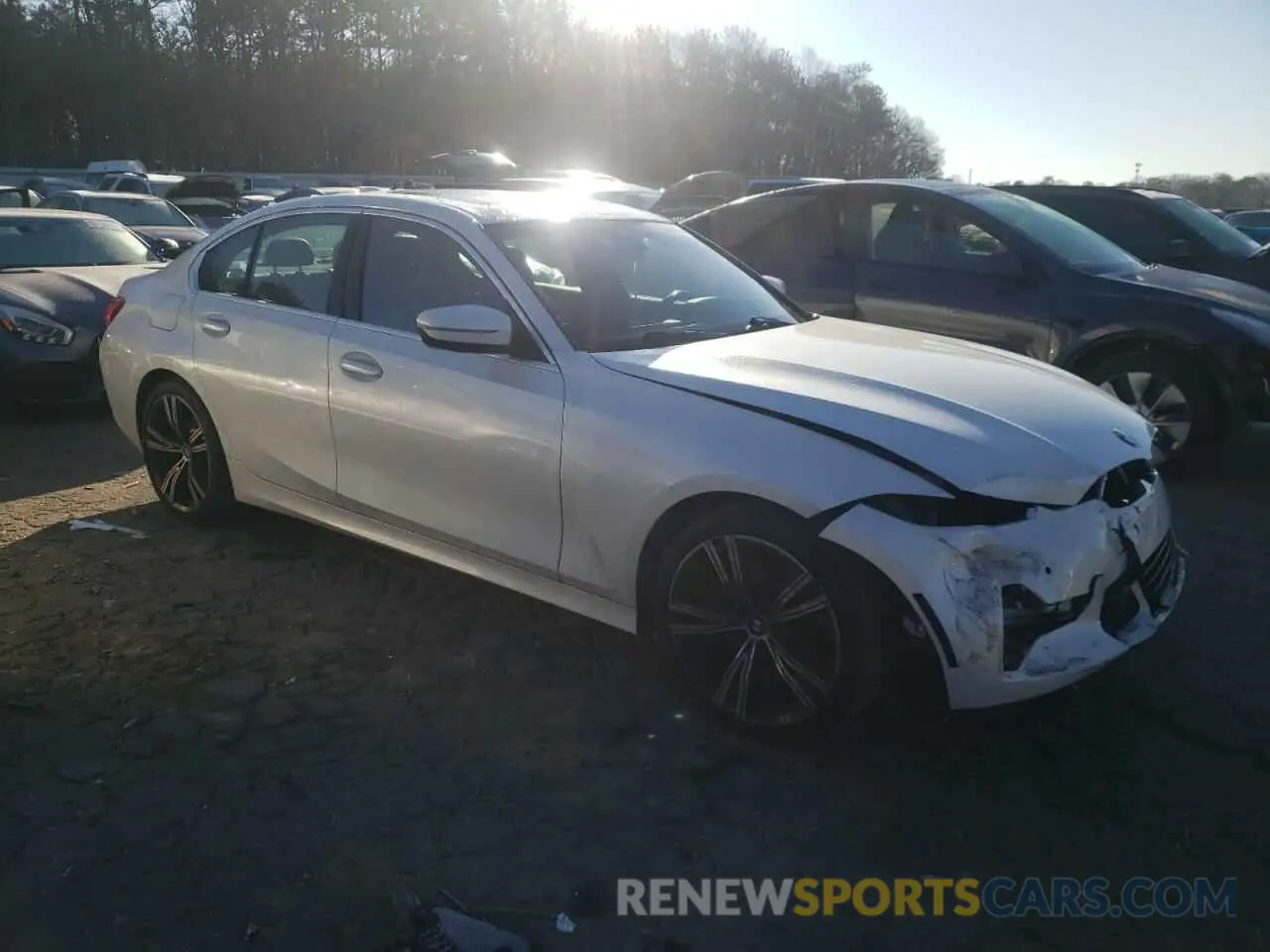 4 Photograph of a damaged car 3MW5R1J05L8B06970 BMW 3 SERIES 2020