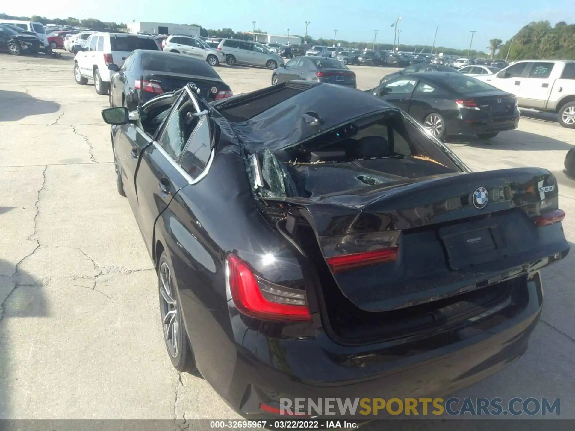 6 Photograph of a damaged car 3MW5R1J05L8B14843 BMW 3 SERIES 2020