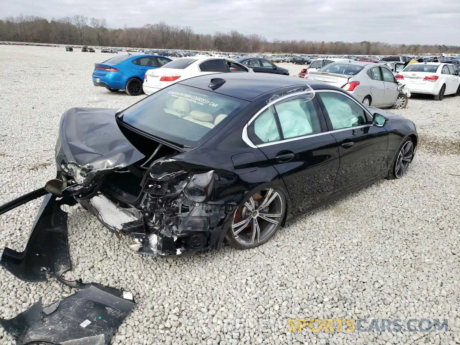 4 Photograph of a damaged car 3MW5R1J05L8B42898 BMW 3 SERIES 2020