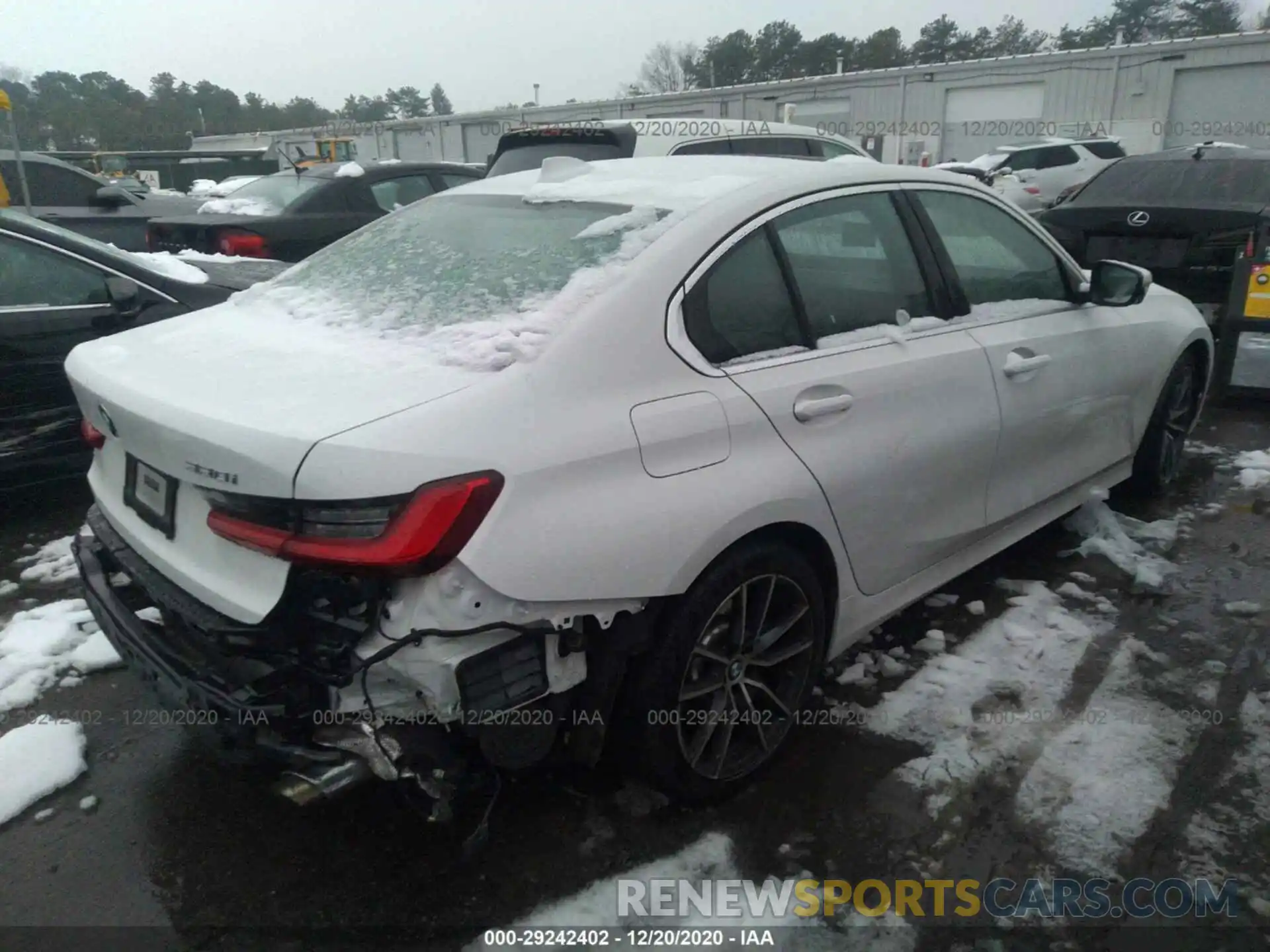 4 Photograph of a damaged car 3MW5R1J06L8B03804 BMW 3 SERIES 2020