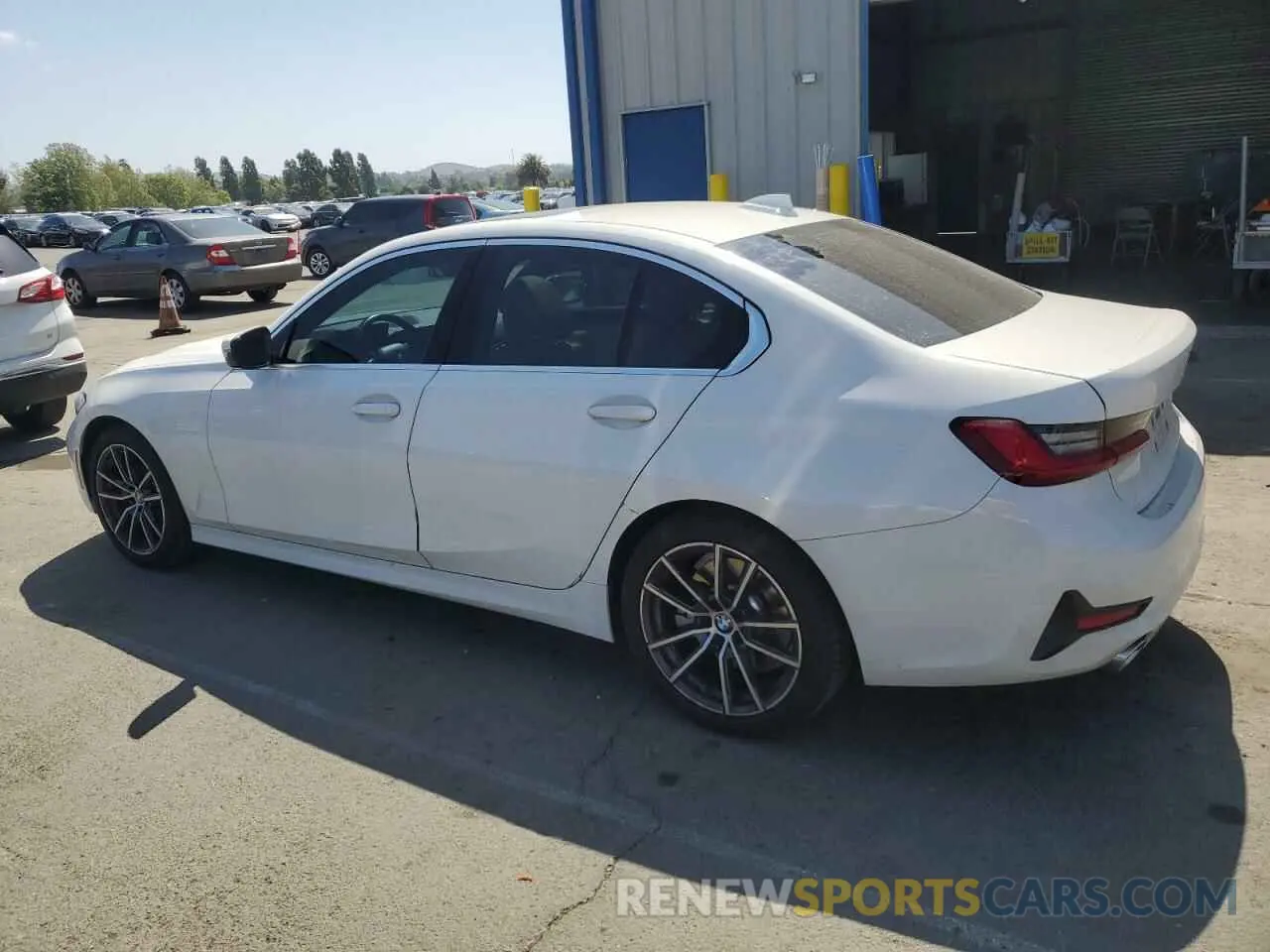 2 Photograph of a damaged car 3MW5R1J06L8B28296 BMW 3 SERIES 2020