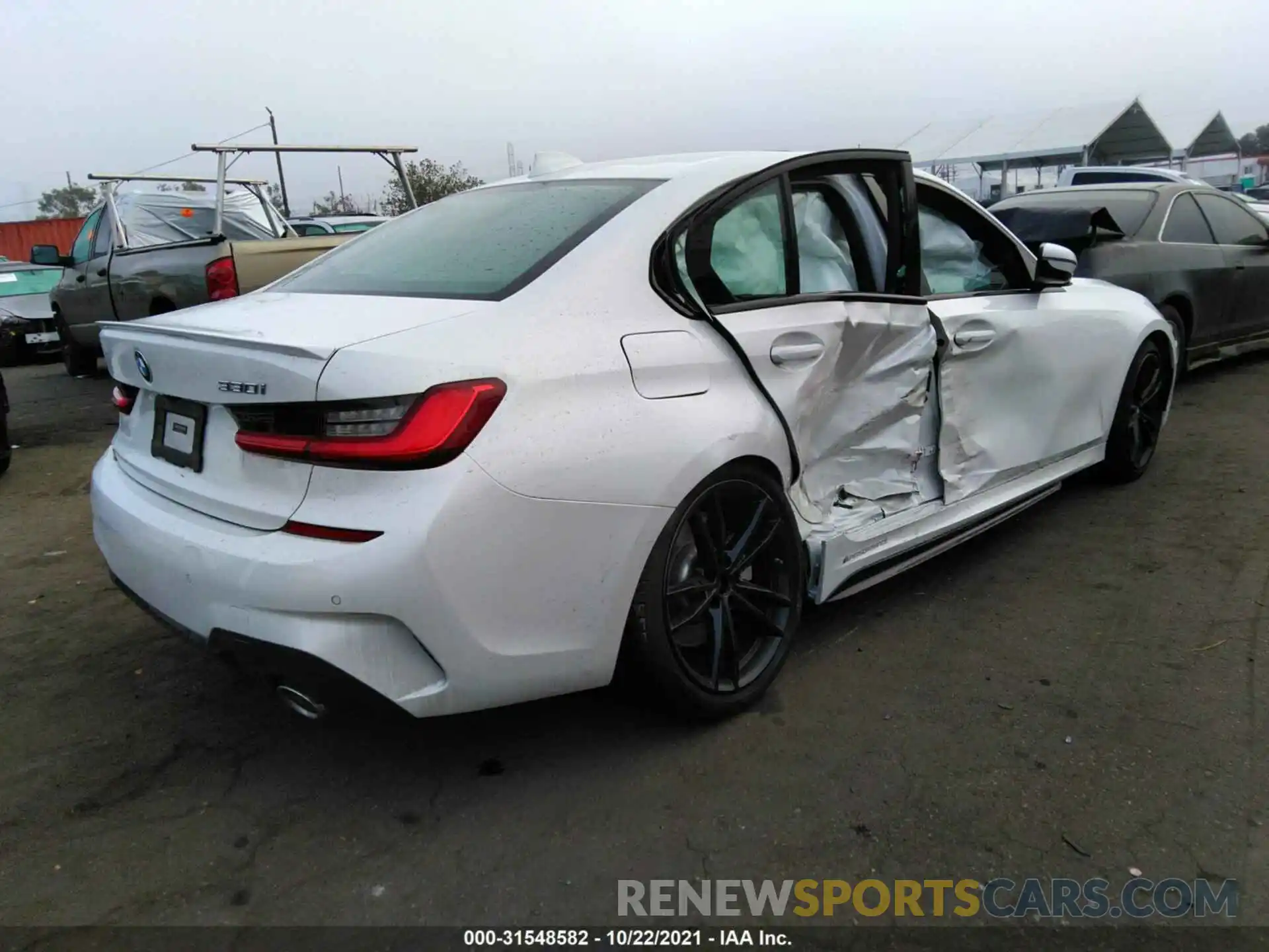 4 Photograph of a damaged car 3MW5R1J07L8B05495 BMW 3 SERIES 2020