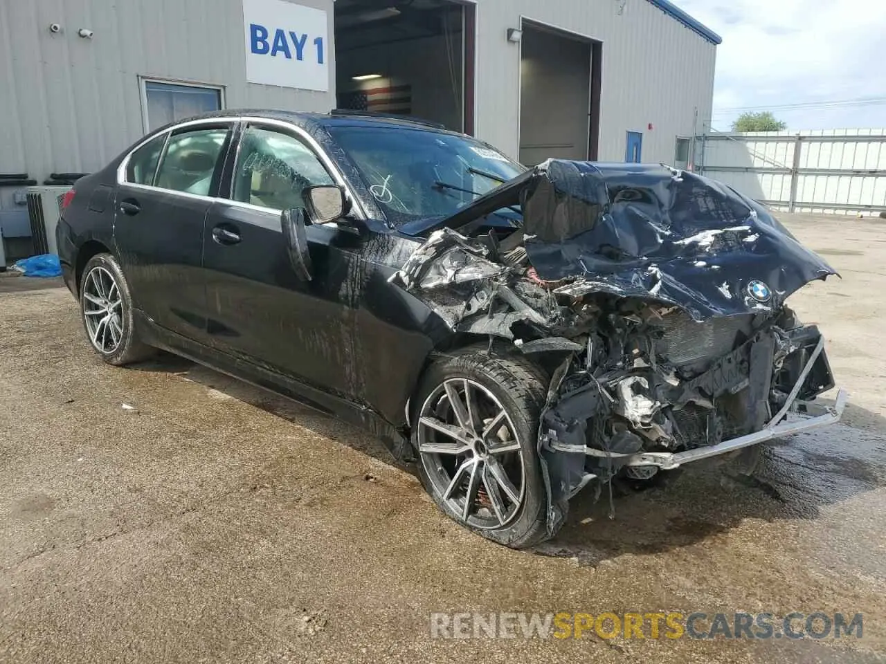 4 Photograph of a damaged car 3MW5R1J07L8B07473 BMW 3 SERIES 2020