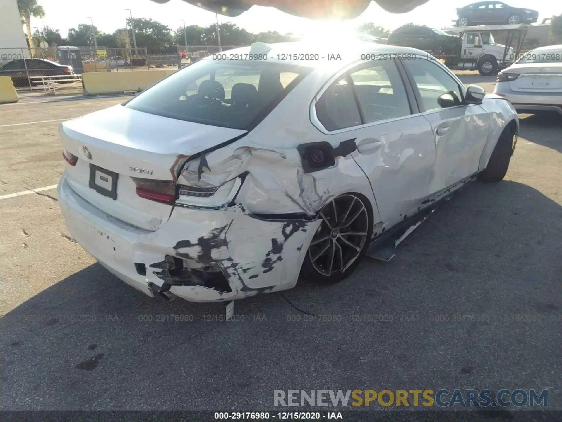 4 Photograph of a damaged car 3MW5R1J07L8B21180 BMW 3 SERIES 2020