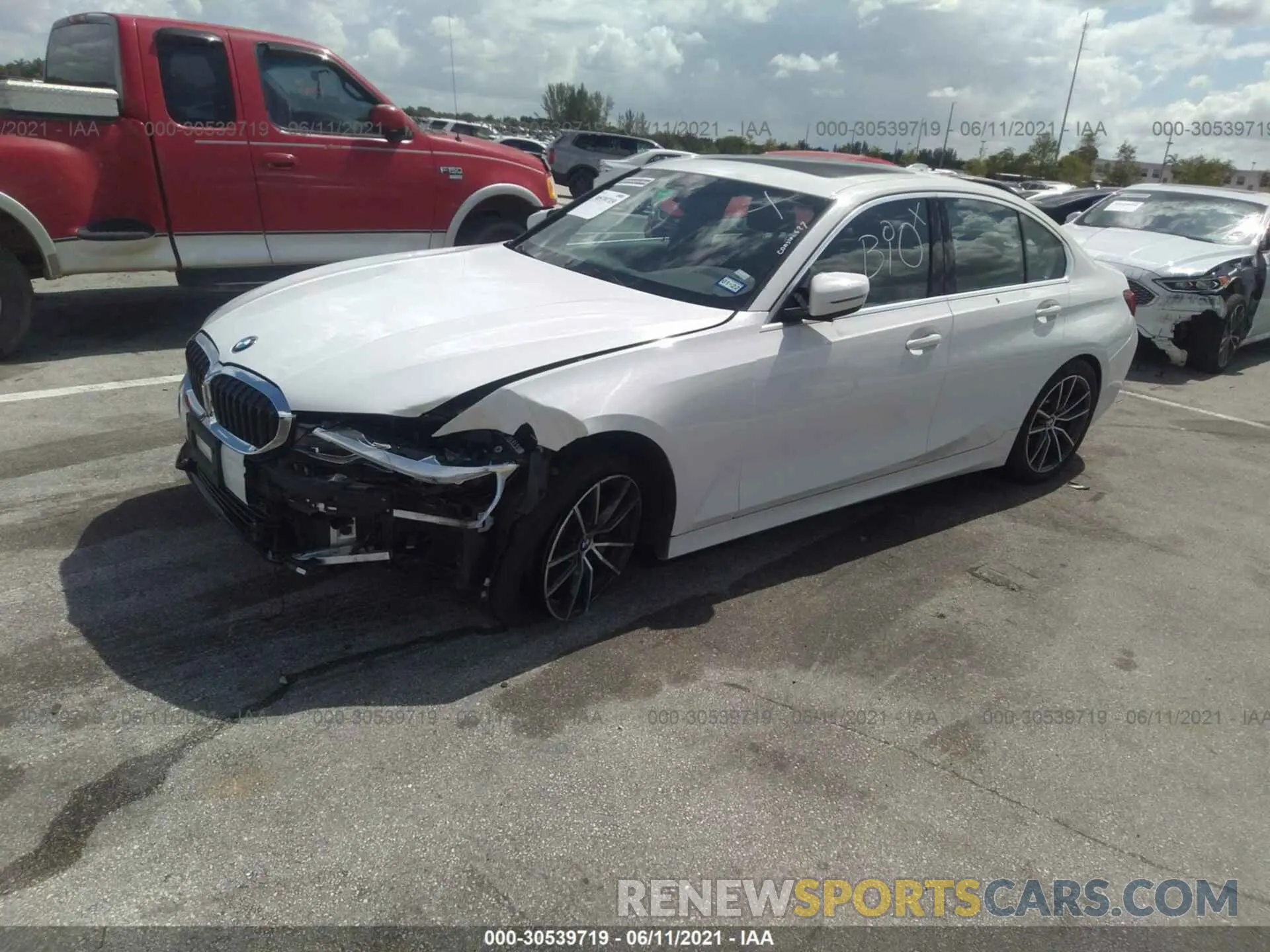 2 Photograph of a damaged car 3MW5R1J07L8B23432 BMW 3 SERIES 2020