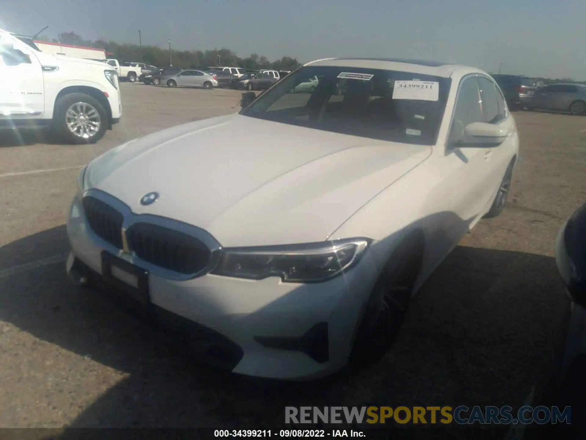 2 Photograph of a damaged car 3MW5R1J08L8B05635 BMW 3 SERIES 2020