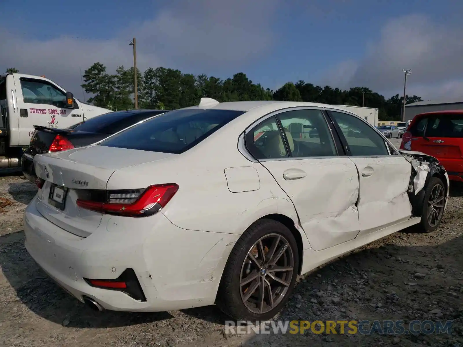 4 Photograph of a damaged car 3MW5R1J08L8B07059 BMW 3 SERIES 2020