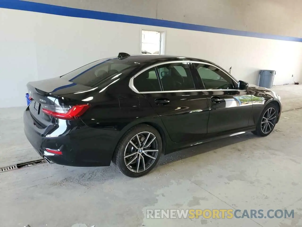 3 Photograph of a damaged car 3MW5R1J08L8B10897 BMW 3 SERIES 2020