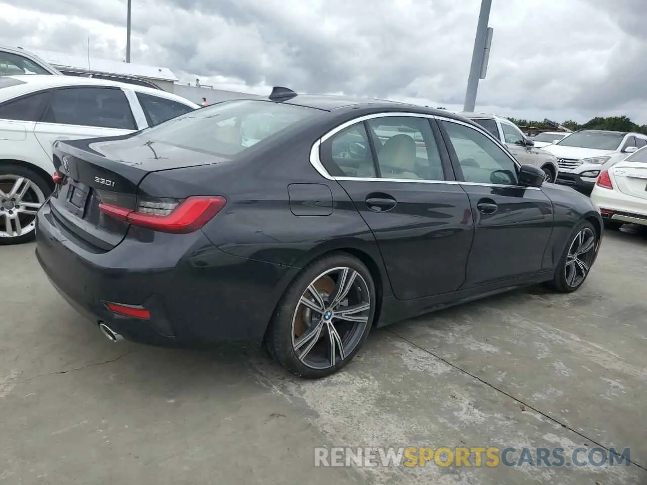 3 Photograph of a damaged car 3MW5R1J08L8B17459 BMW 3 SERIES 2020