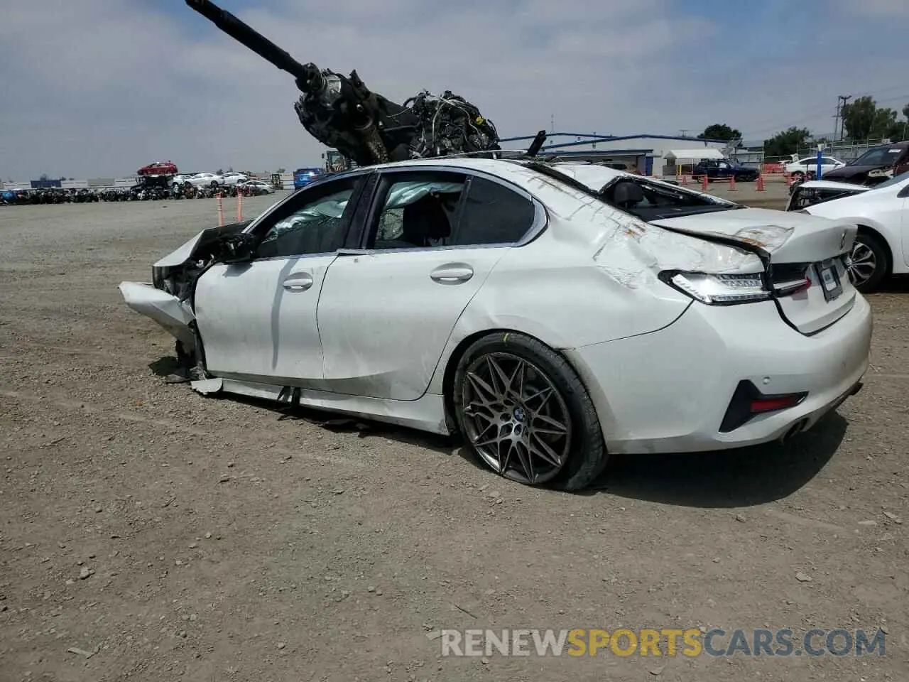 2 Photograph of a damaged car 3MW5R1J08L8B20300 BMW 3 SERIES 2020