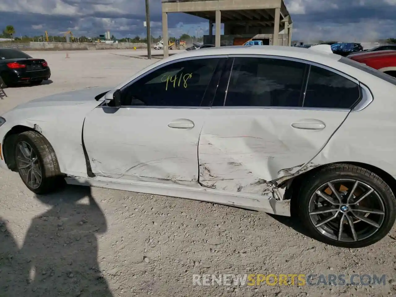 9 Photograph of a damaged car 3MW5R1J08L8B20393 BMW 3 SERIES 2020