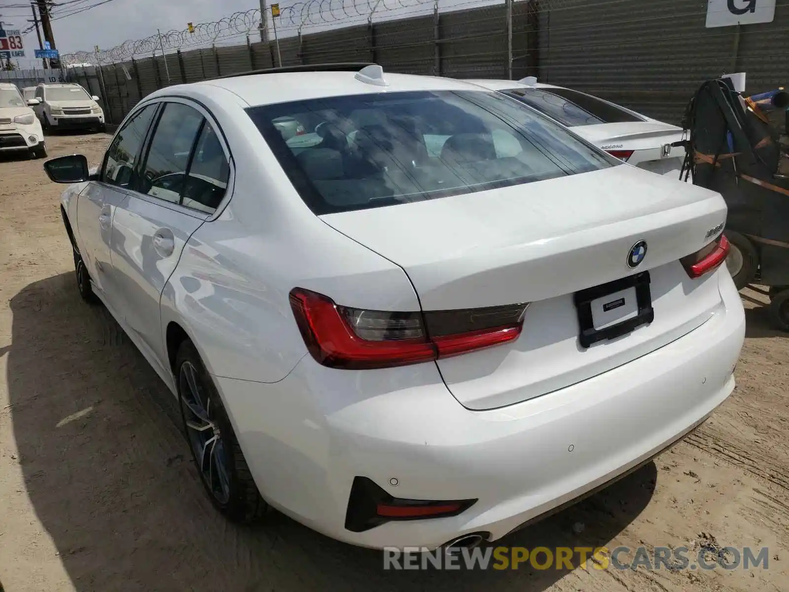 3 Photograph of a damaged car 3MW5R1J08L8B21656 BMW 3 SERIES 2020