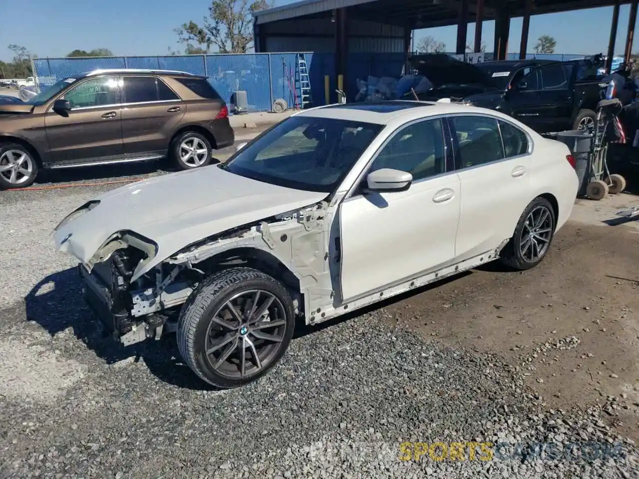 1 Photograph of a damaged car 3MW5R1J08L8B33421 BMW 3 SERIES 2020