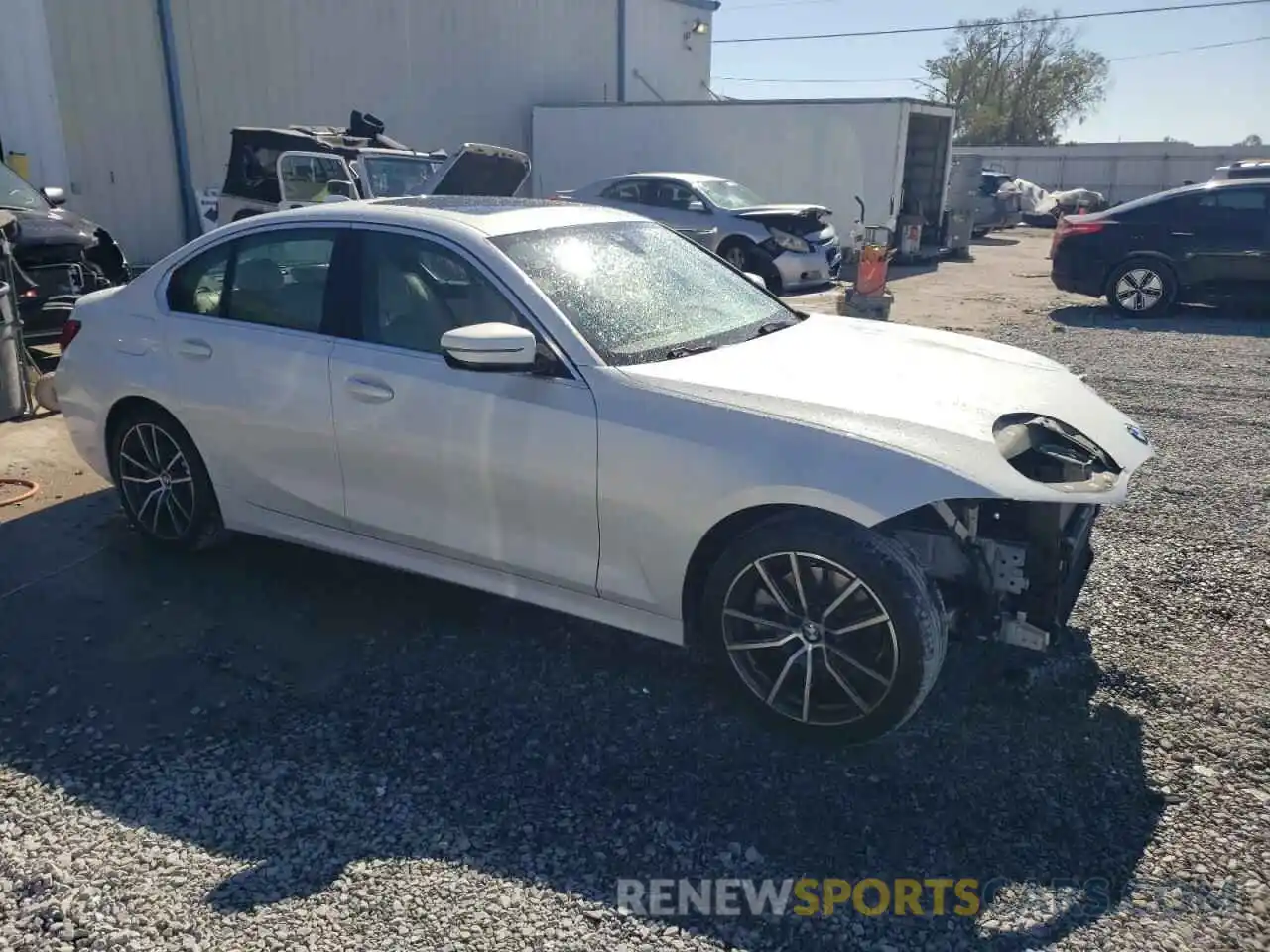 4 Photograph of a damaged car 3MW5R1J08L8B33421 BMW 3 SERIES 2020