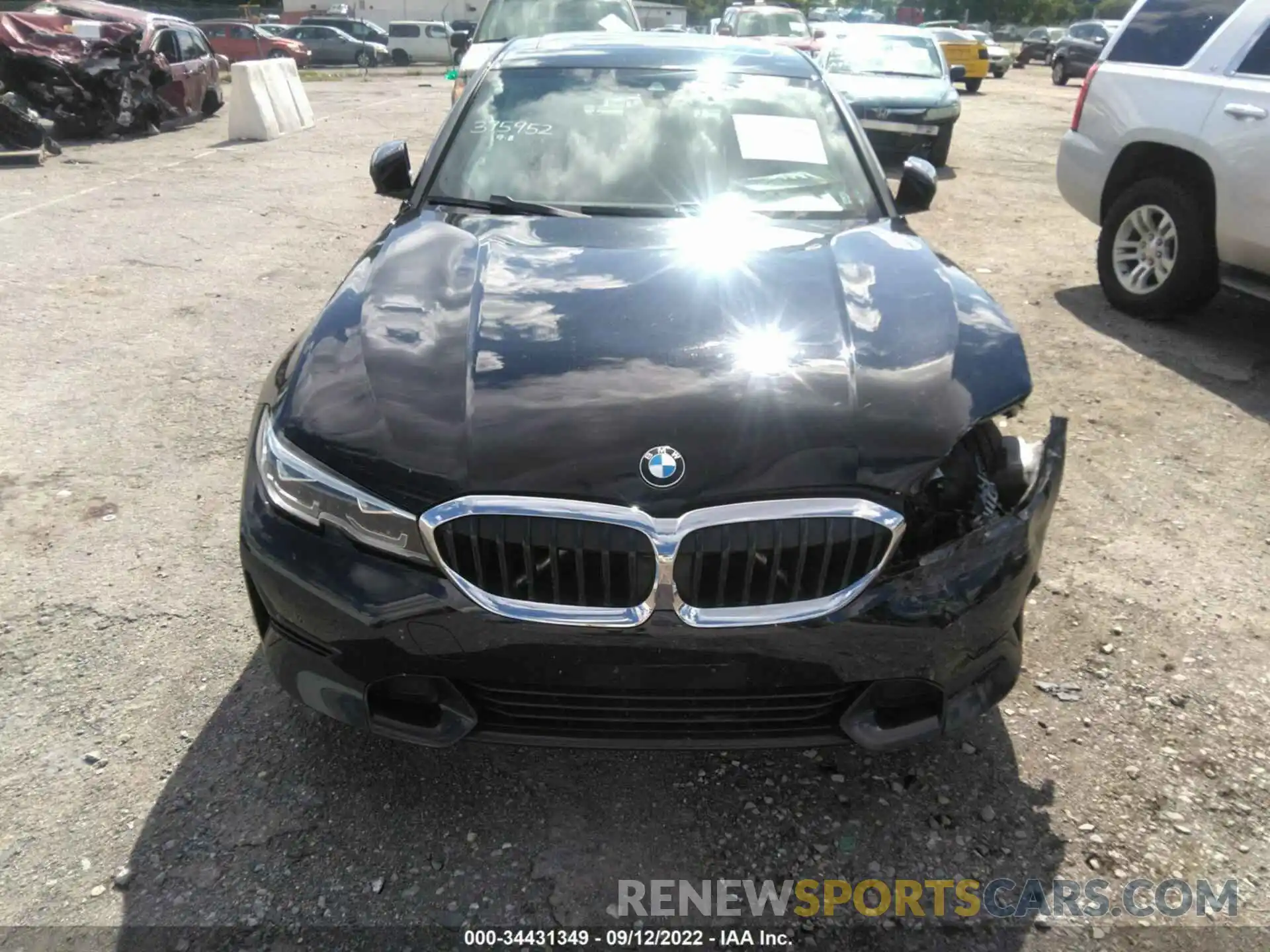 10 Photograph of a damaged car 3MW5R1J09L8B11962 BMW 3 SERIES 2020