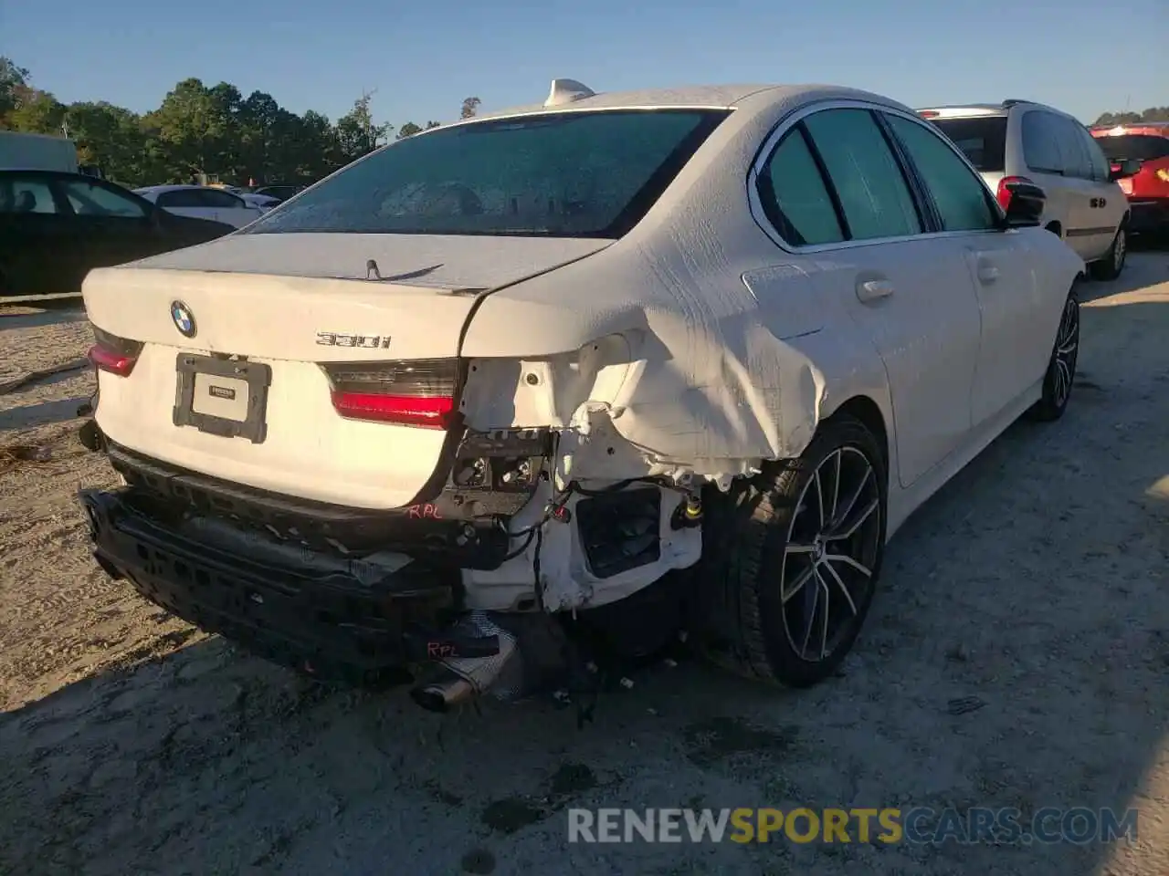 4 Photograph of a damaged car 3MW5R1J09L8B25151 BMW 3 SERIES 2020