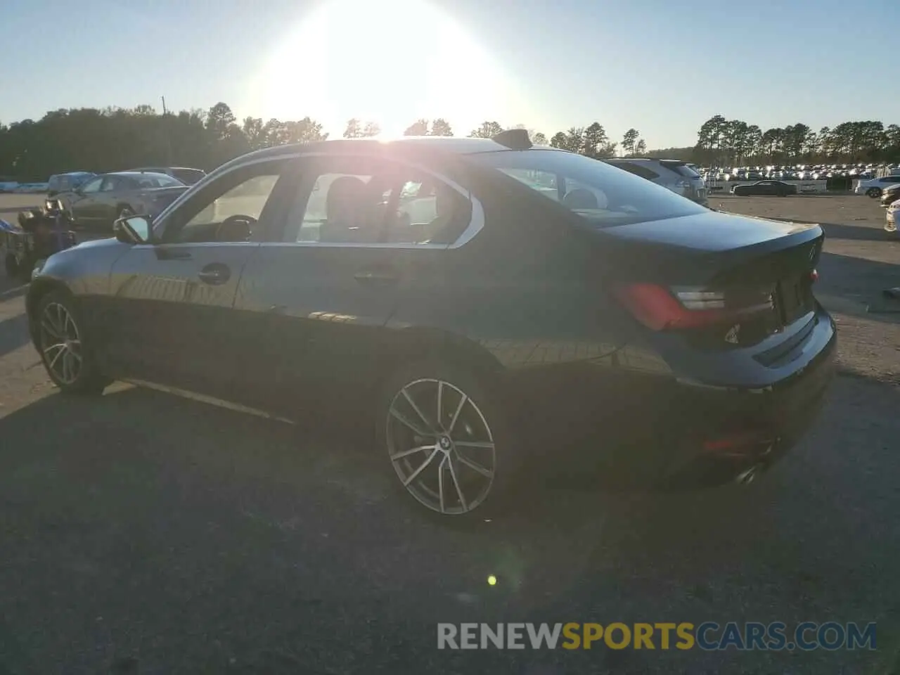 2 Photograph of a damaged car 3MW5R1J0XL8B03918 BMW 3 SERIES 2020