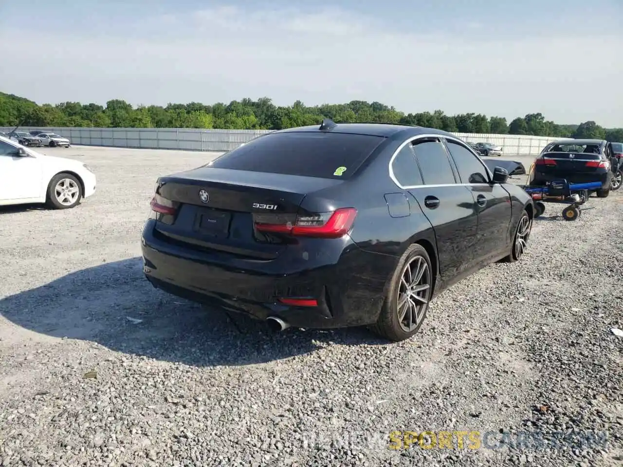 4 Photograph of a damaged car 3MW5R1J0XL8B11596 BMW 3 SERIES 2020