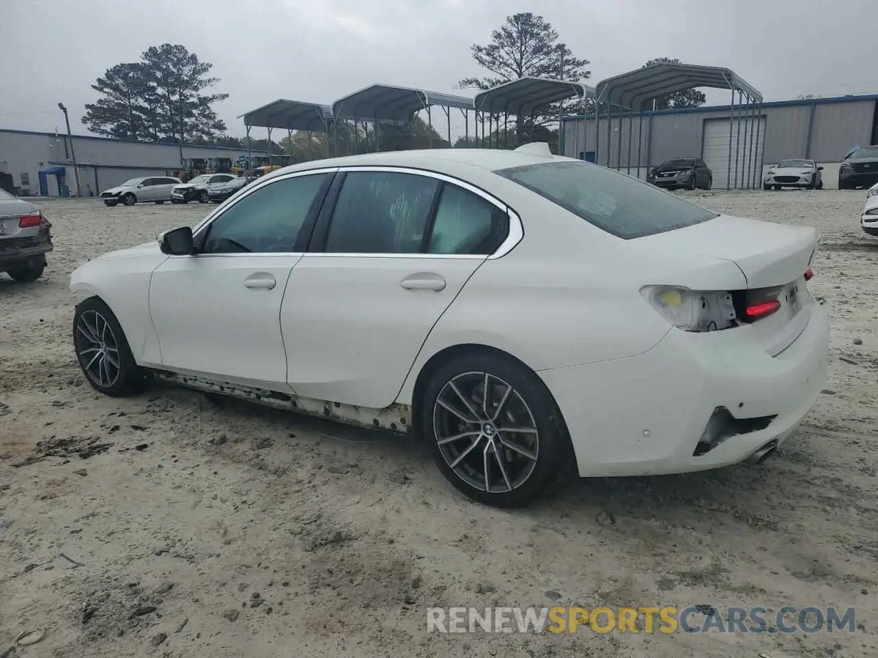2 Photograph of a damaged car 3MW5R1J0XL8B13090 BMW 3 SERIES 2020