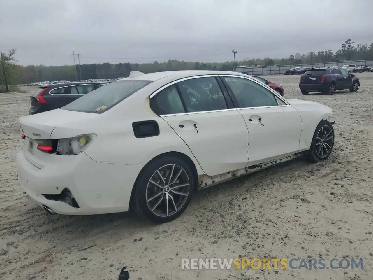 3 Photograph of a damaged car 3MW5R1J0XL8B13090 BMW 3 SERIES 2020