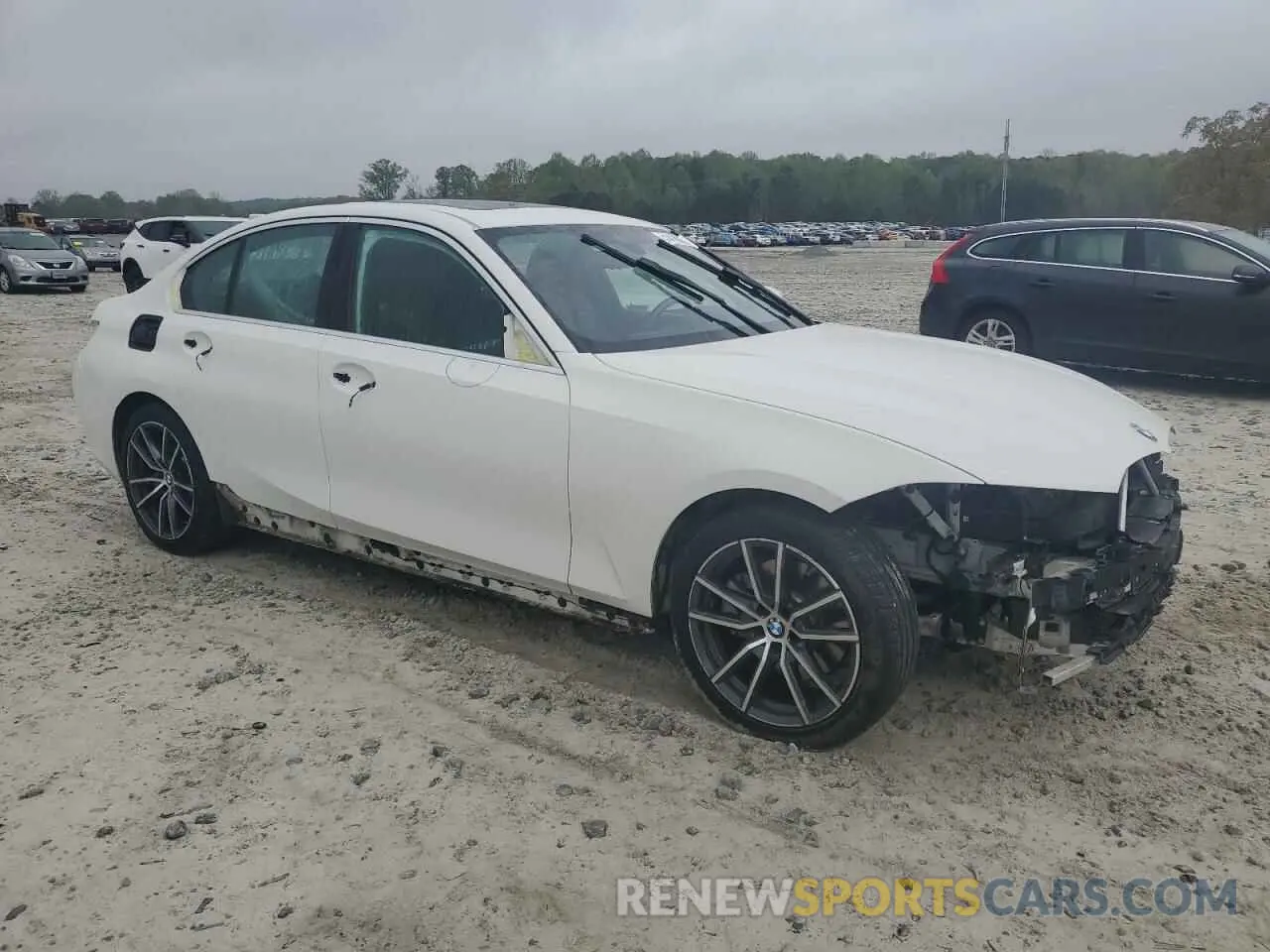 4 Photograph of a damaged car 3MW5R1J0XL8B13090 BMW 3 SERIES 2020