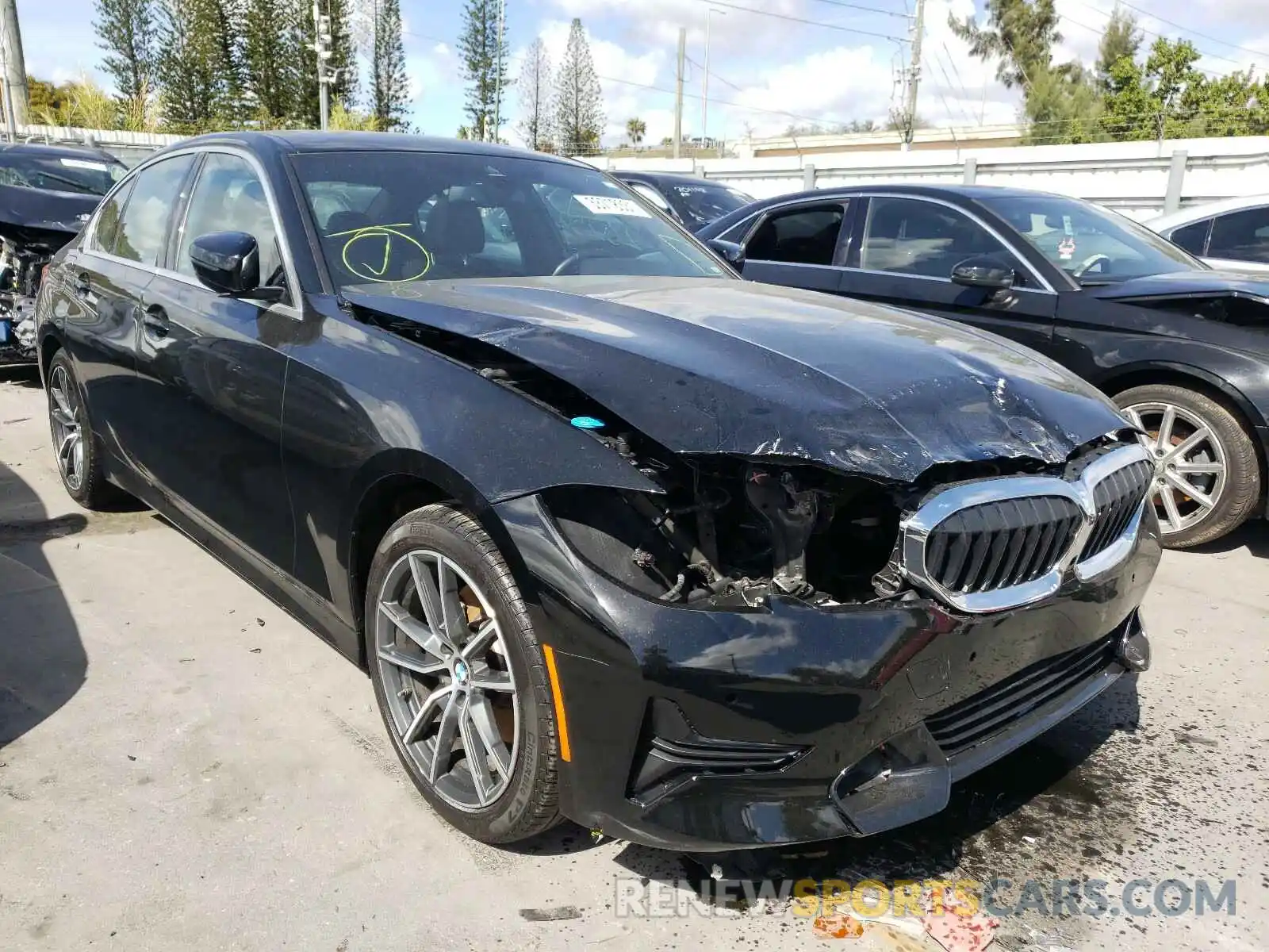 1 Photograph of a damaged car 3MW5R1J0XL8B21643 BMW 3 SERIES 2020