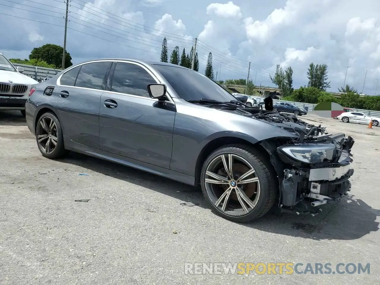 4 Photograph of a damaged car 3MW5R1J0XL8B34893 BMW 3 SERIES 2020