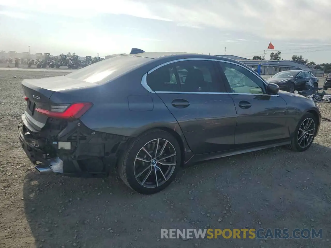 3 Photograph of a damaged car 3MW5R1J0XL8B36966 BMW 3 SERIES 2020