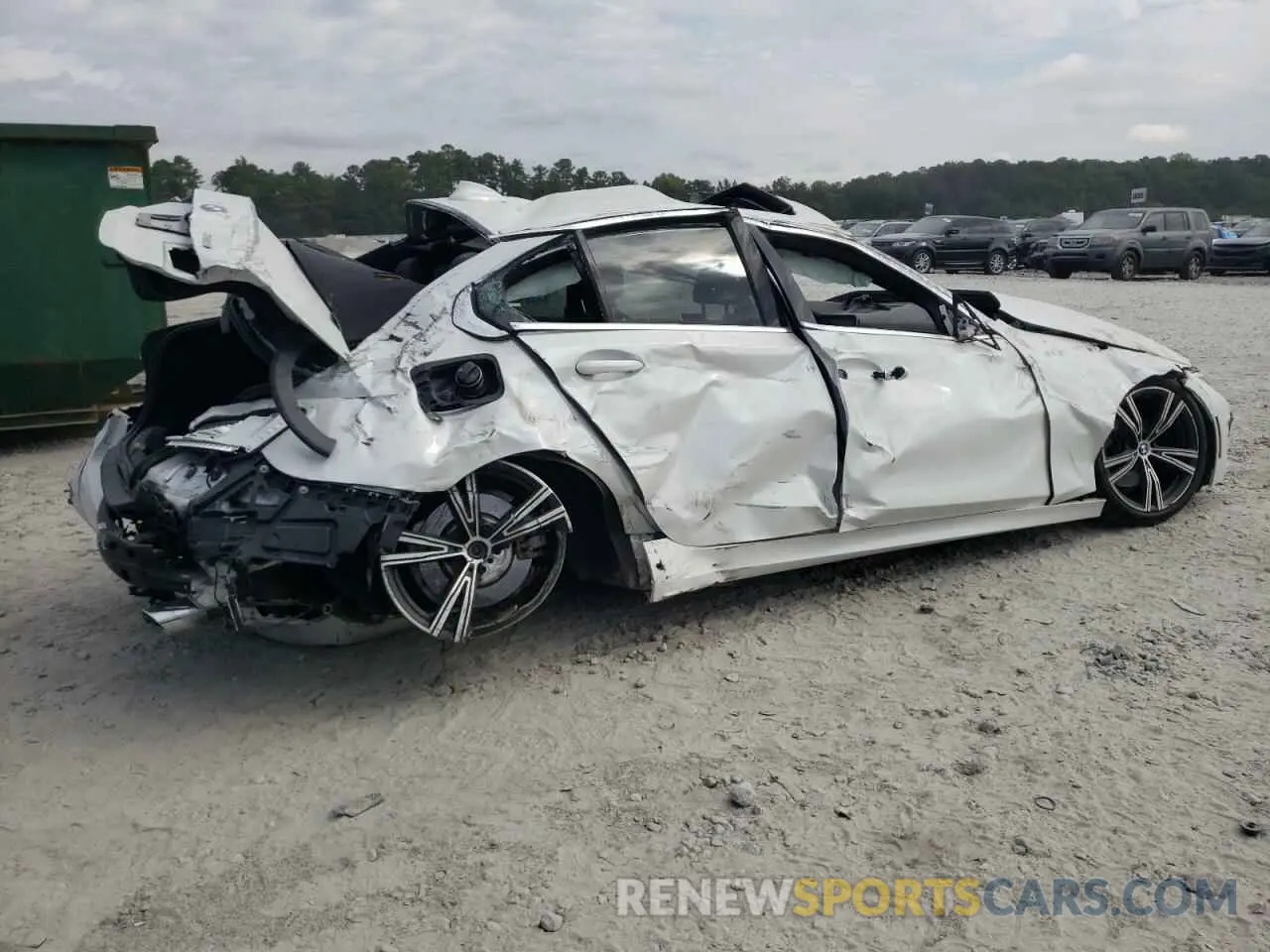 3 Photograph of a damaged car 3MW5R1J0XL8B45375 BMW 3 SERIES 2020