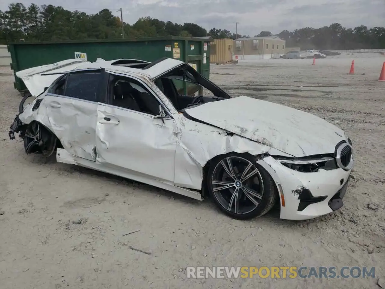 4 Photograph of a damaged car 3MW5R1J0XL8B45375 BMW 3 SERIES 2020
