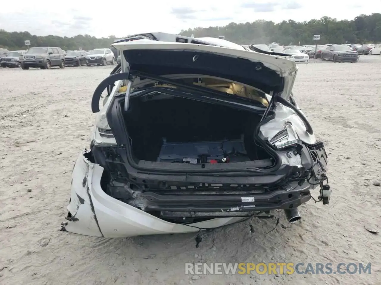 6 Photograph of a damaged car 3MW5R1J0XL8B45375 BMW 3 SERIES 2020