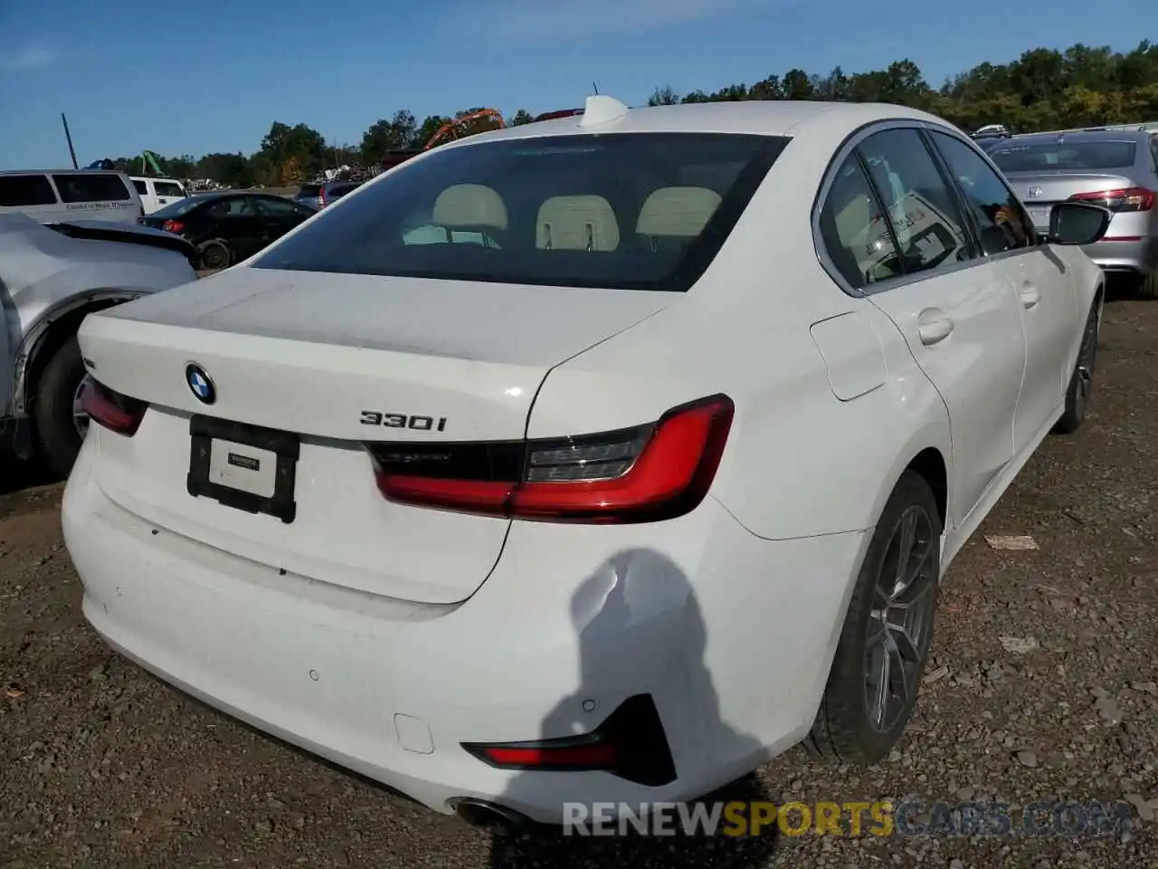 4 Photograph of a damaged car 3MW5R7J00L8B06815 BMW 3 SERIES 2020