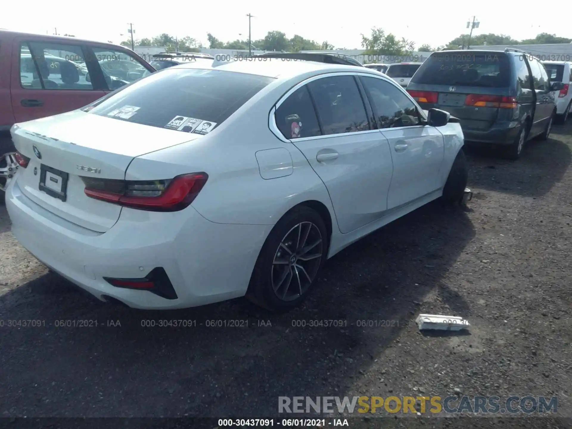 4 Photograph of a damaged car 3MW5R7J00L8B17474 BMW 3 SERIES 2020