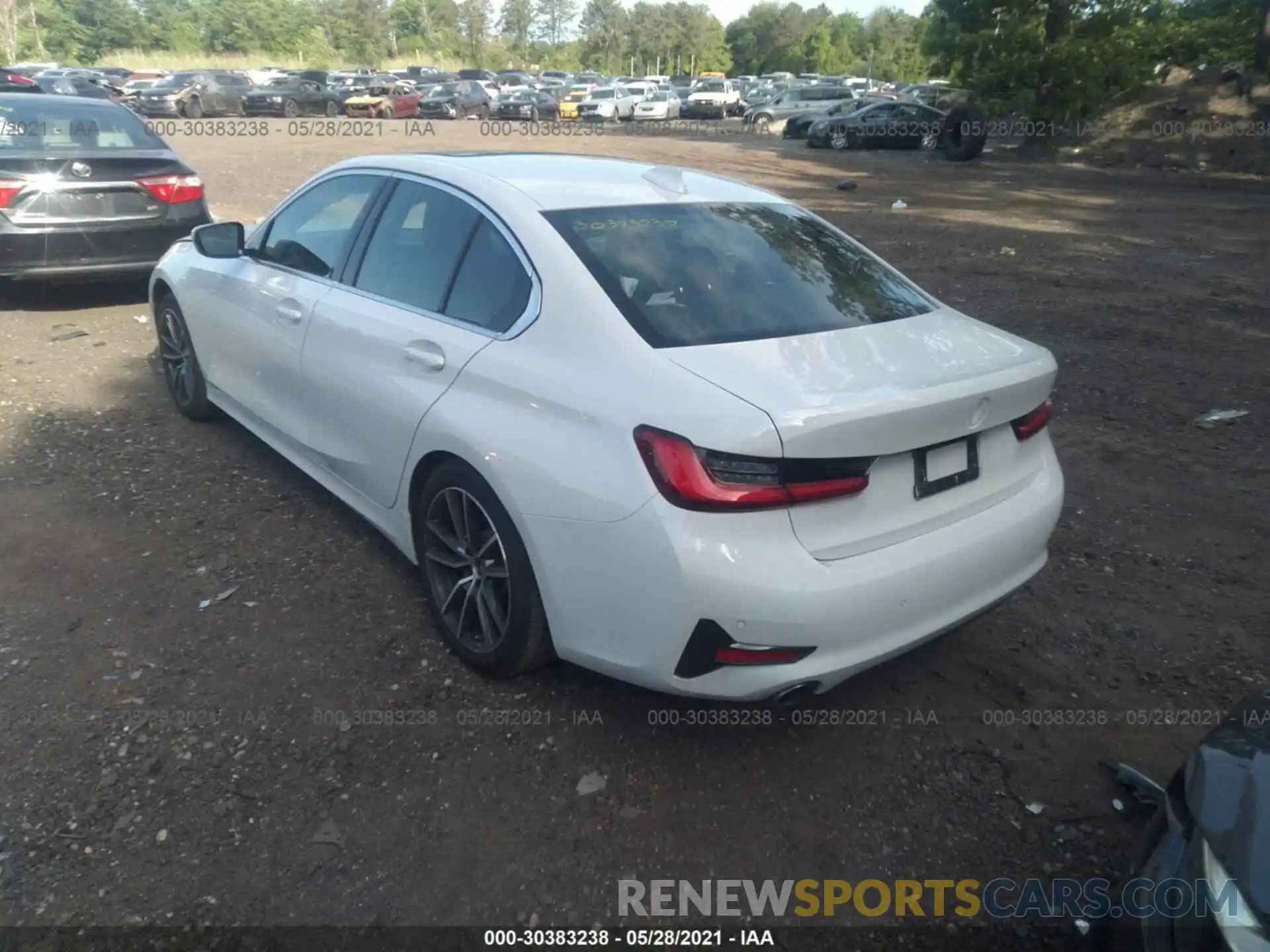 3 Photograph of a damaged car 3MW5R7J01L8B15393 BMW 3 SERIES 2020