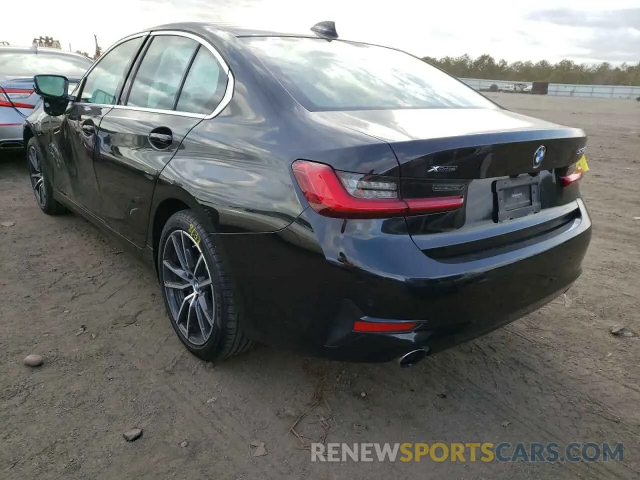3 Photograph of a damaged car 3MW5R7J02L8B11515 BMW 3 SERIES 2020