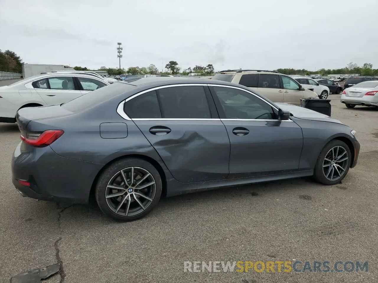 3 Photograph of a damaged car 3MW5R7J02L8B19114 BMW 3 SERIES 2020