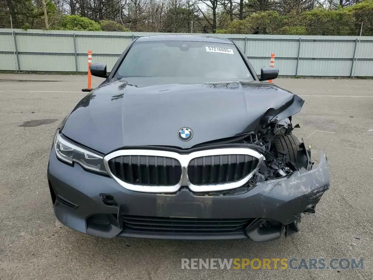 5 Photograph of a damaged car 3MW5R7J02L8B19114 BMW 3 SERIES 2020