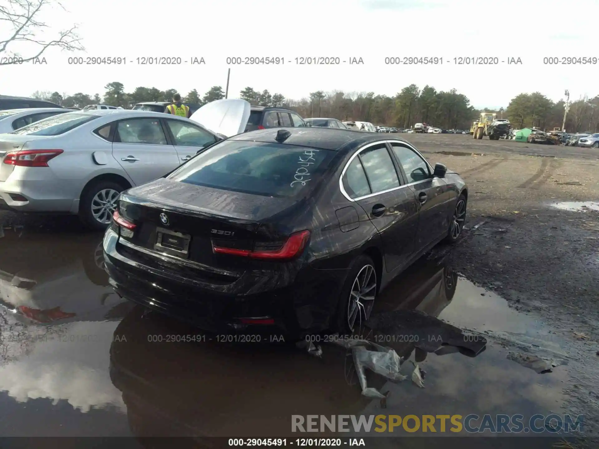 4 Photograph of a damaged car 3MW5R7J02L8B24331 BMW 3 SERIES 2020