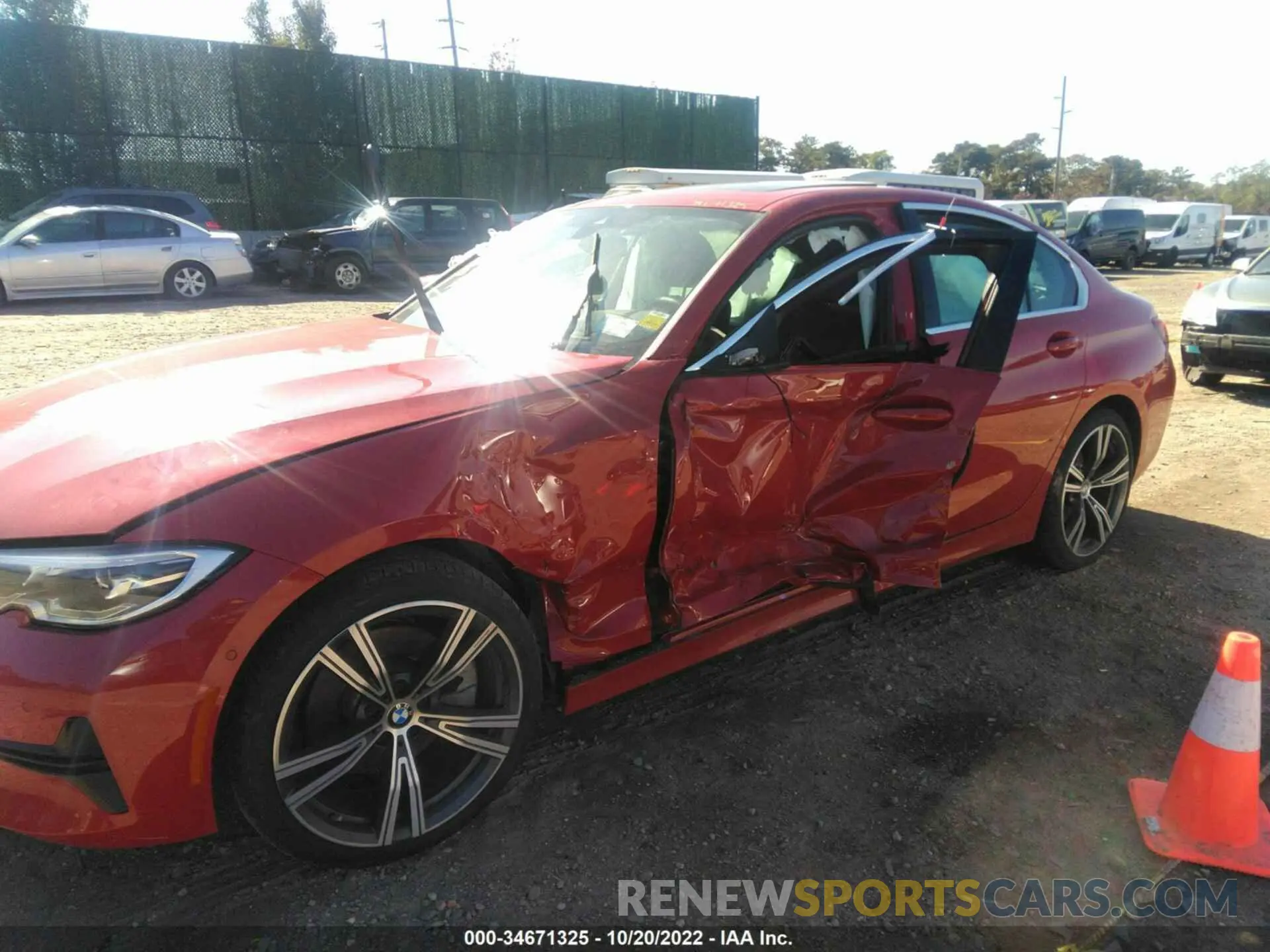 6 Photograph of a damaged car 3MW5R7J02L8B32154 BMW 3 SERIES 2020