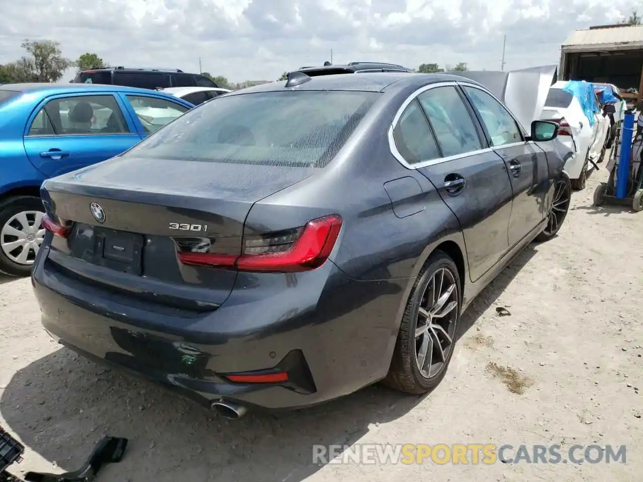 4 Photograph of a damaged car 3MW5R7J03L8B03665 BMW 3 SERIES 2020