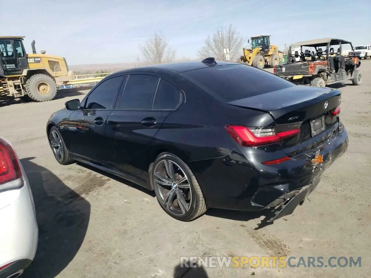 2 Photograph of a damaged car 3MW5R7J03L8B12284 BMW 3 SERIES 2020