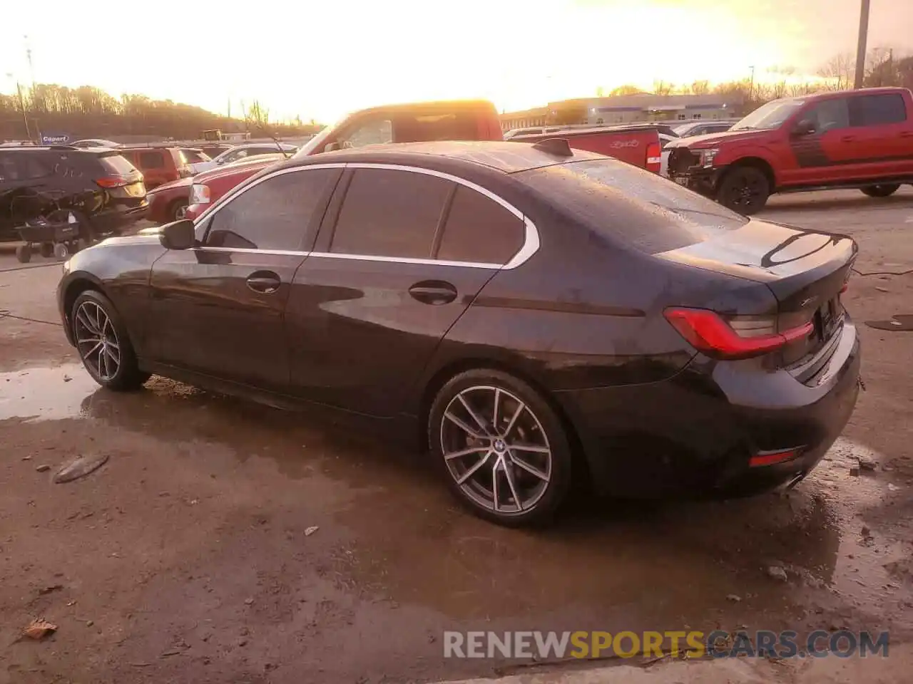 2 Photograph of a damaged car 3MW5R7J03L8B25200 BMW 3 SERIES 2020